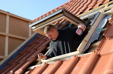 Pose de fenêtres de toit Velux à Tromborn
